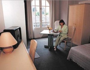 Середня та вища освіта за кордоном